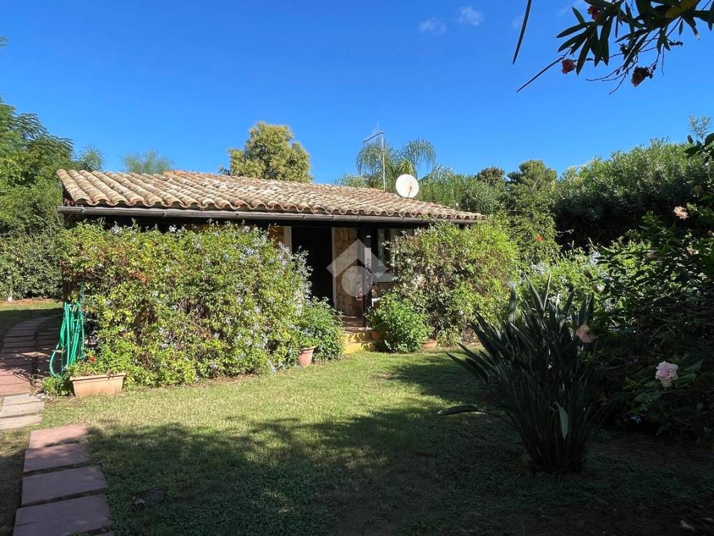 Villa a Villasimius in Viale Degli Asparagi, 21 - Foto 3