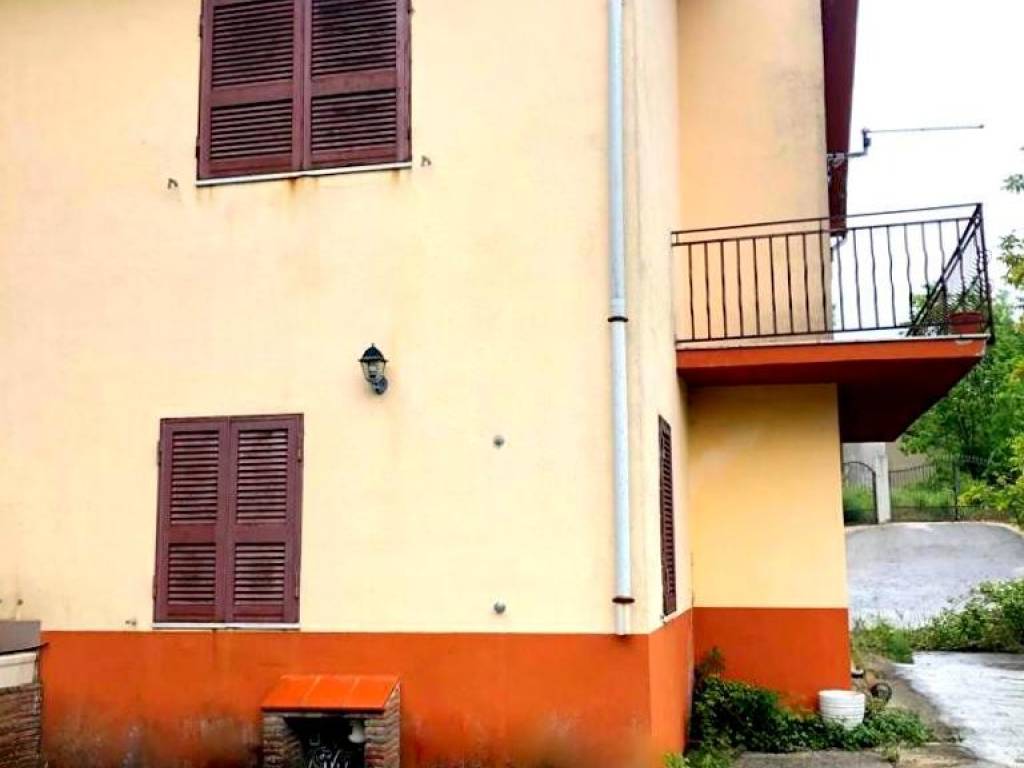 Villa a Teora in Contrada Seconda Procisa Nuova - Foto 2