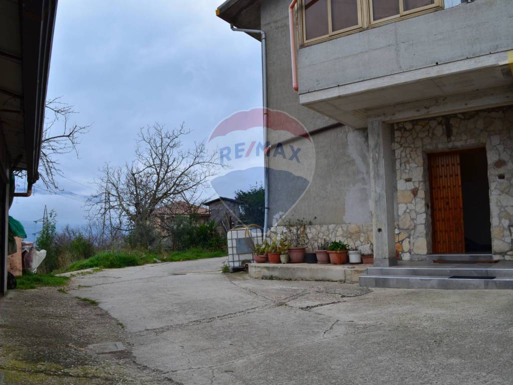 Casa indipendente a Montesarchio - Foto 2
