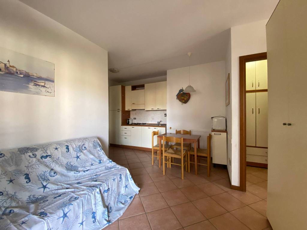 Appartamento a Follonica in Via Litoranea, 6 - Foto 2