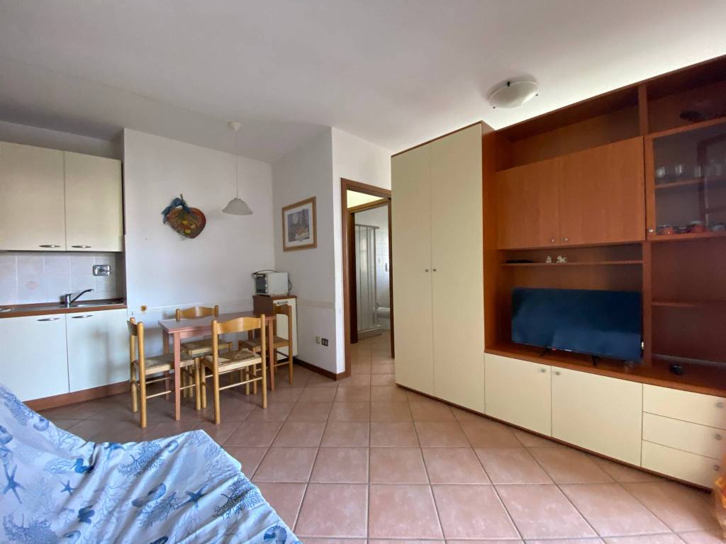 Appartamento a Follonica in Via Litoranea, 6 - Foto 4