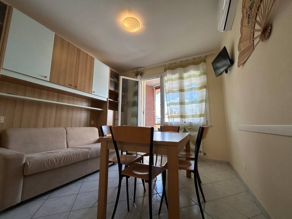 Appartamento a Follonica in Via Litoranea - Foto 3