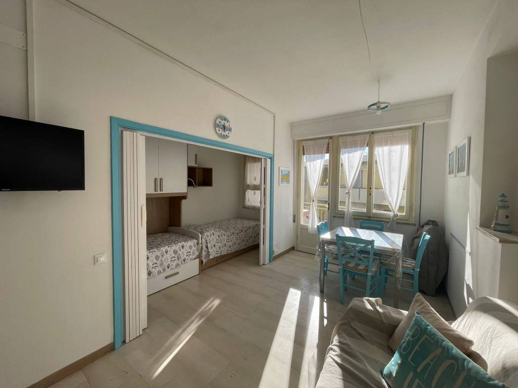 Appartamento a Follonica in Viale Italia, 111 - Foto 4