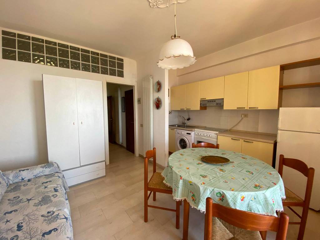 Appartamento a Follonica in Viale Italia, 111 - Foto 4