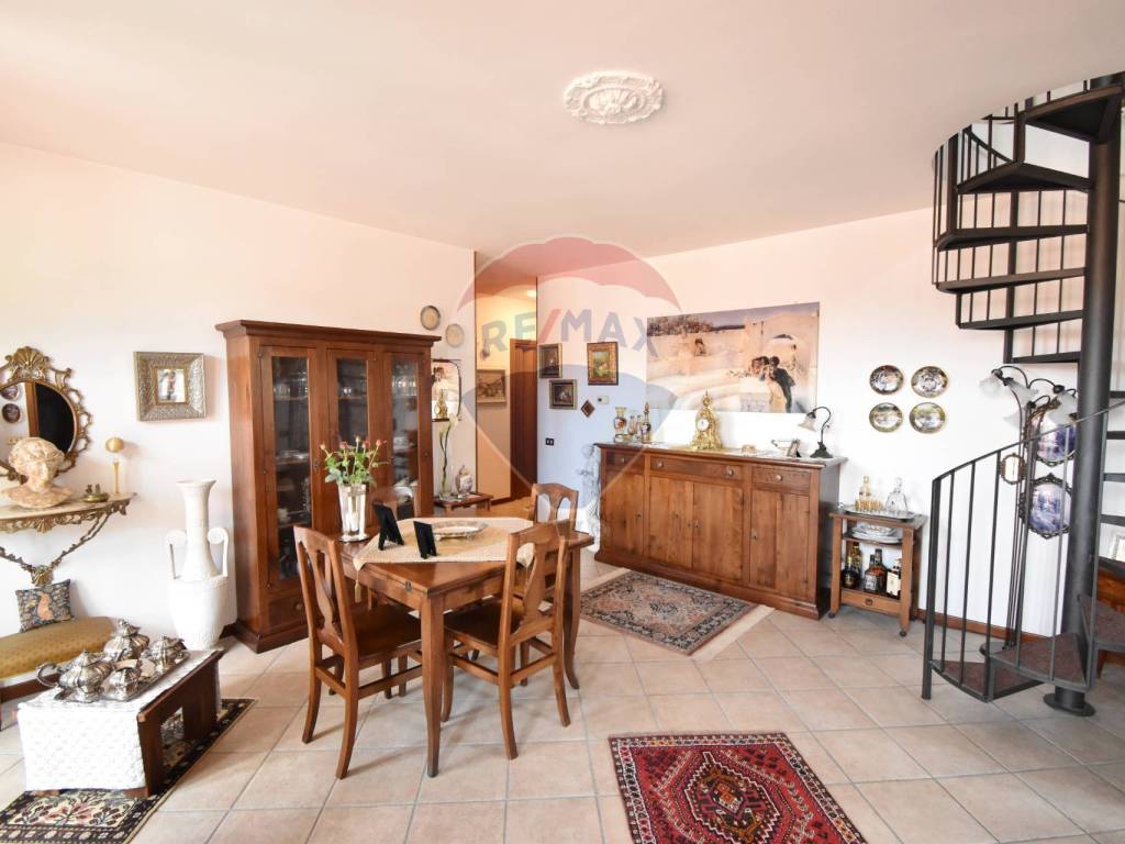 Appartamento a Valganna in via figini, 2 - Foto 2