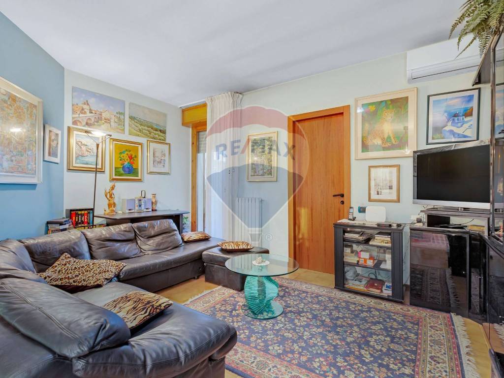 Appartamento a Brugherio in piazza C. Colombo, 9 - Foto 4