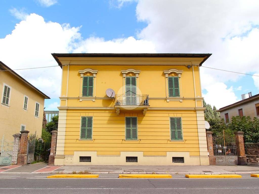 Casa indipendente a Terni in Viale Benedetto Brin, 1 - Foto 2