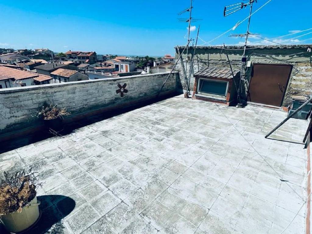 Appartamento a Fara in sabina in Salita di Santa Maria, 5 - Foto 3