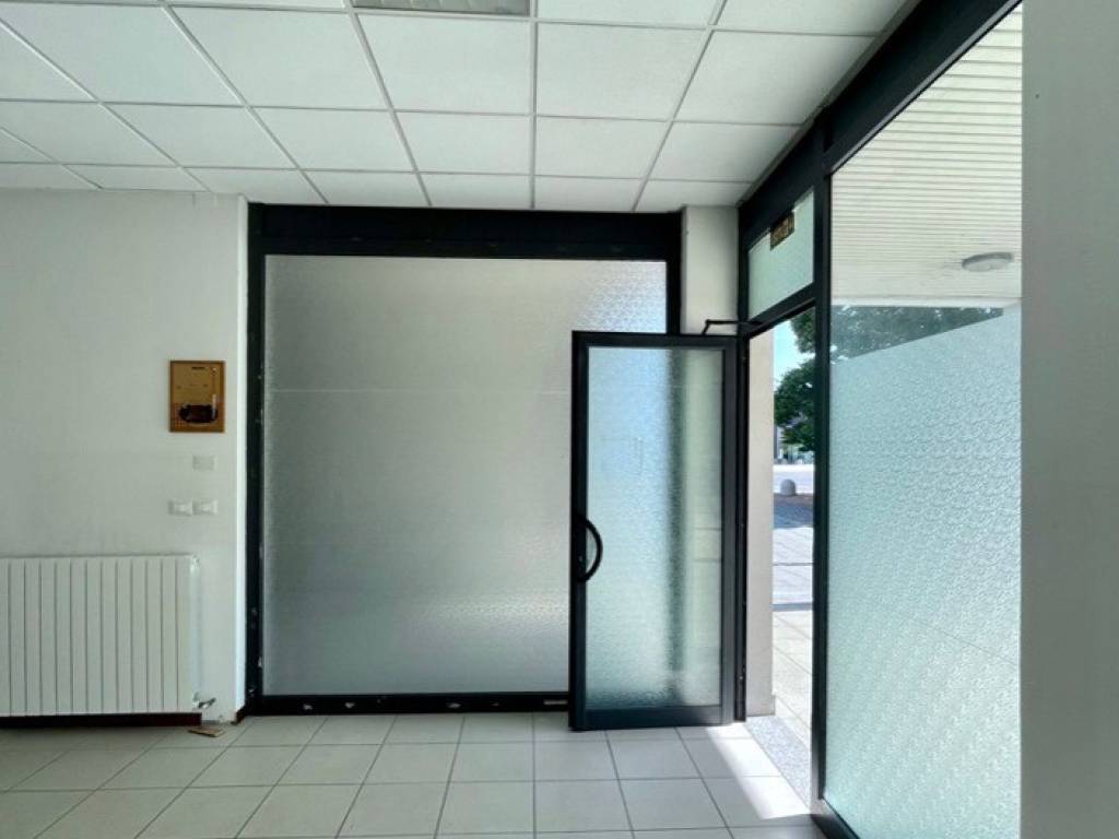 Immobile a Piacenza in Via Emilia Pavese, 254A - Foto 2