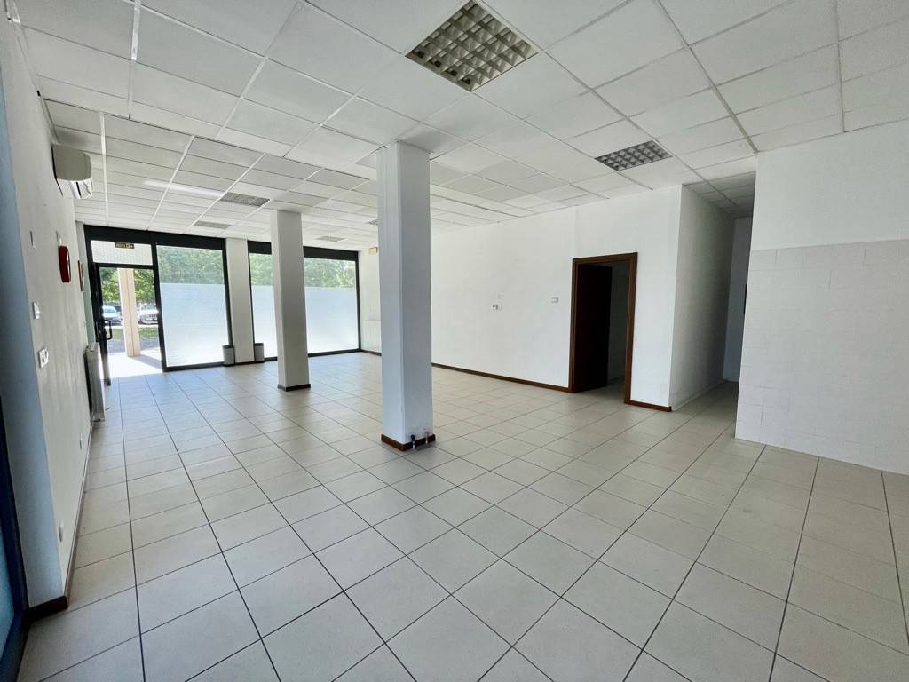 Immobile a Piacenza in Via Emilia Pavese, 254A - Foto 5