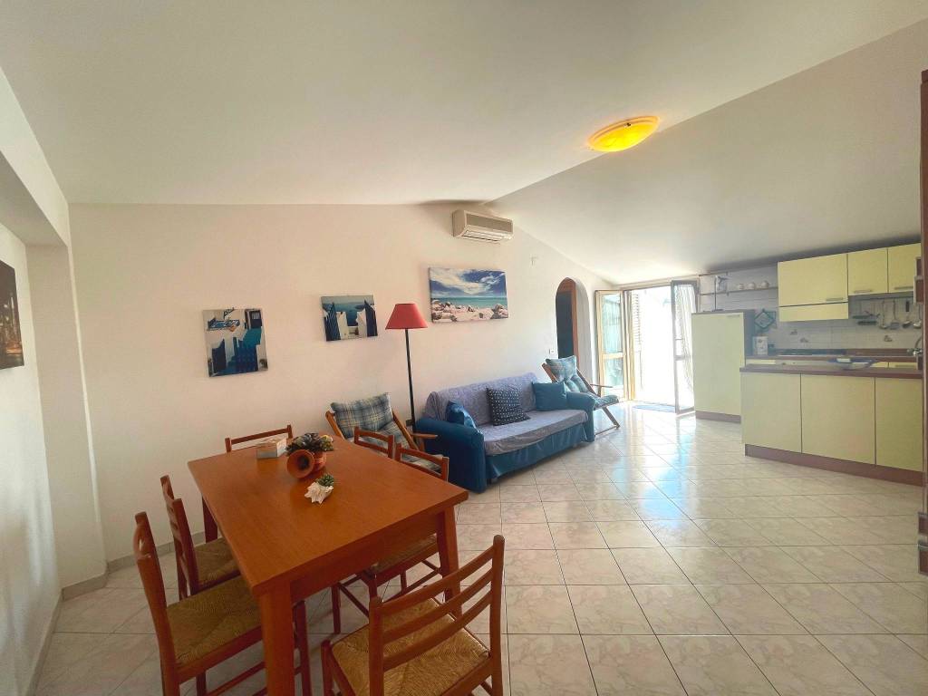 Attico / mansarda a Alba adriatica in Via dei Ludi, 29 - Foto 4