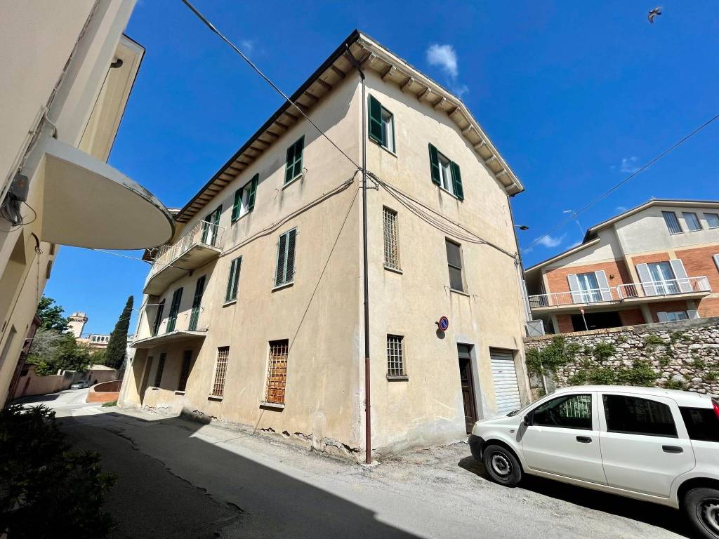 Appartamento a Trevi in Via delle Grotte - Foto 2