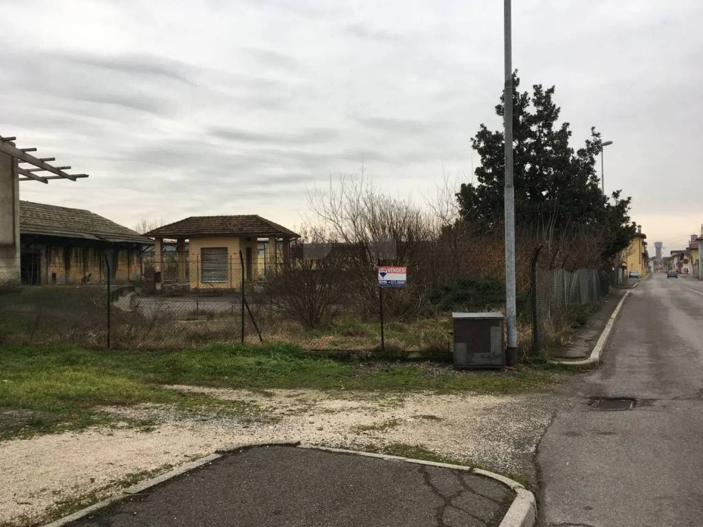 Terreno a Quinzano d'oglio in Via Giacomo Matteotti, 60 - Foto 2