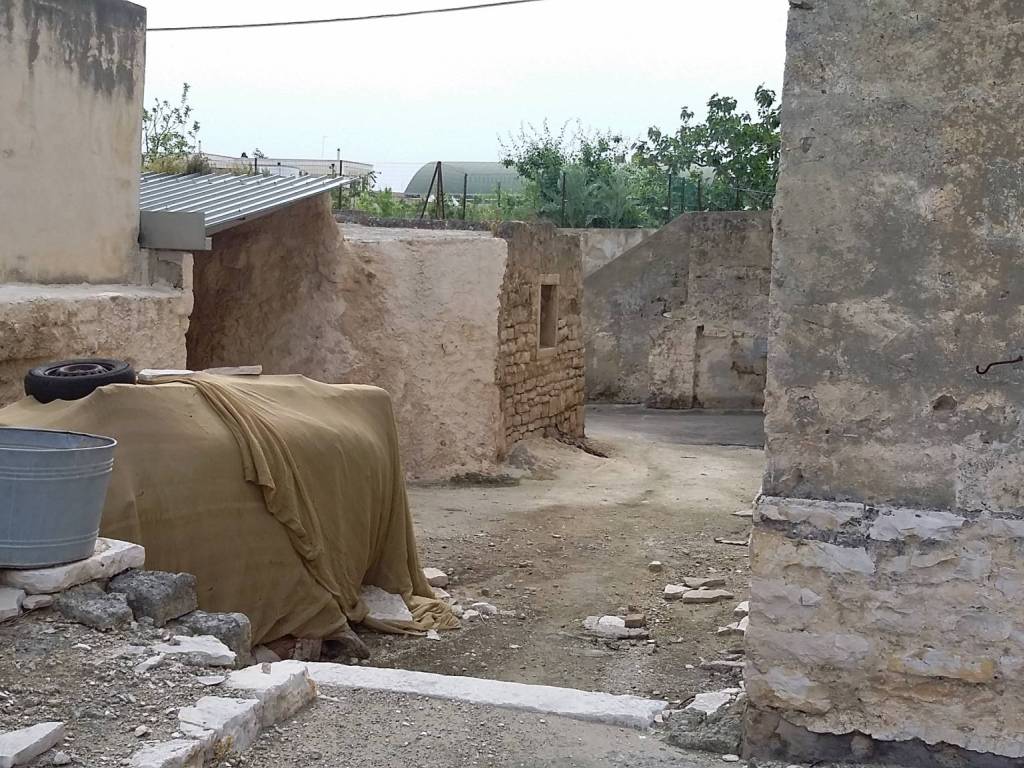 Casa indipendente a Bisceglie in Via Gaetano Salvemini - Foto 3