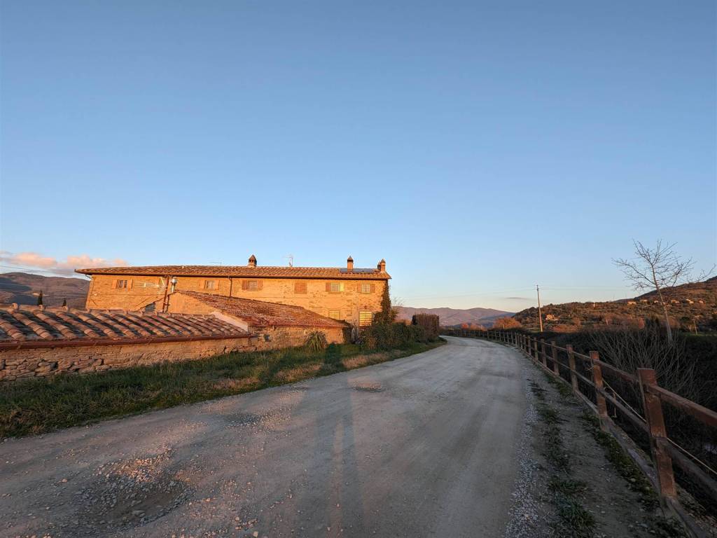 Rustico / casale a Cortona in Strada Comunale di Ossaia - Foto 4