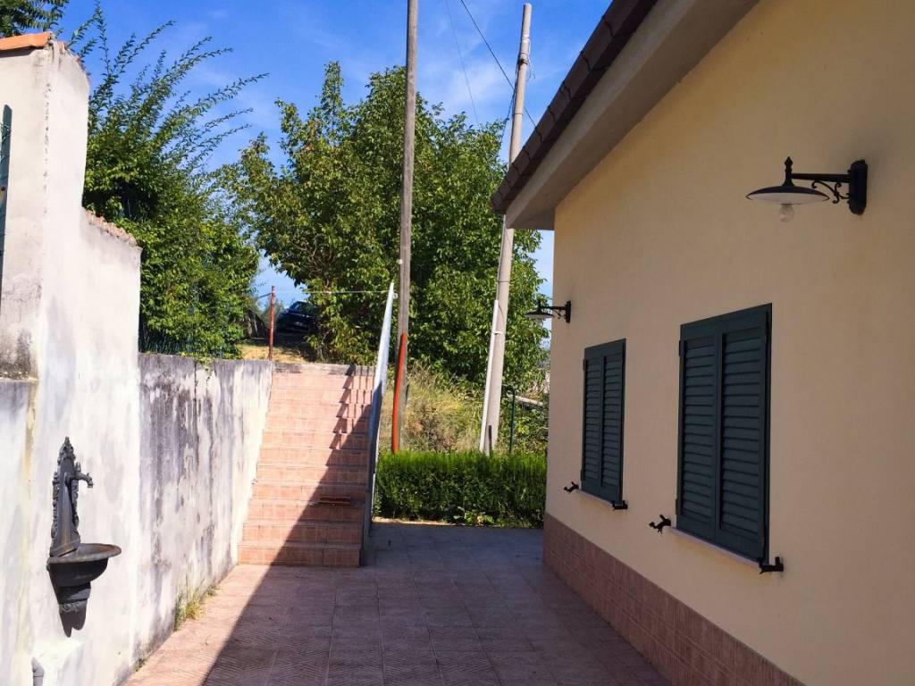 Villa a Serramonacesca - Foto 4