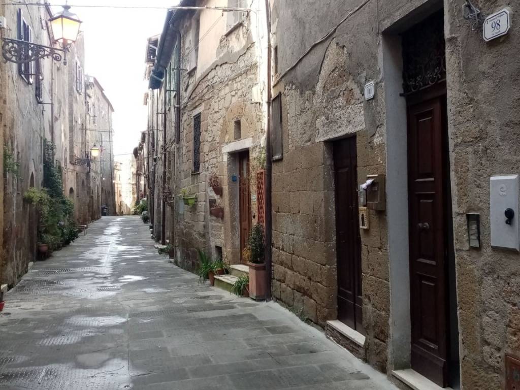 Appartamento a Pitigliano in Via Vignoli - Foto 4