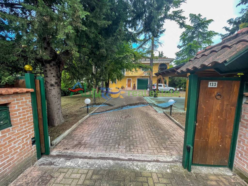 Villa a San giovanni teatino in Via Pietro Nenni, 123 - Foto 4