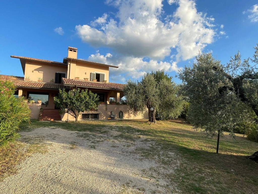 Villa a Fara in sabina in Via Tagliamento - Foto 3