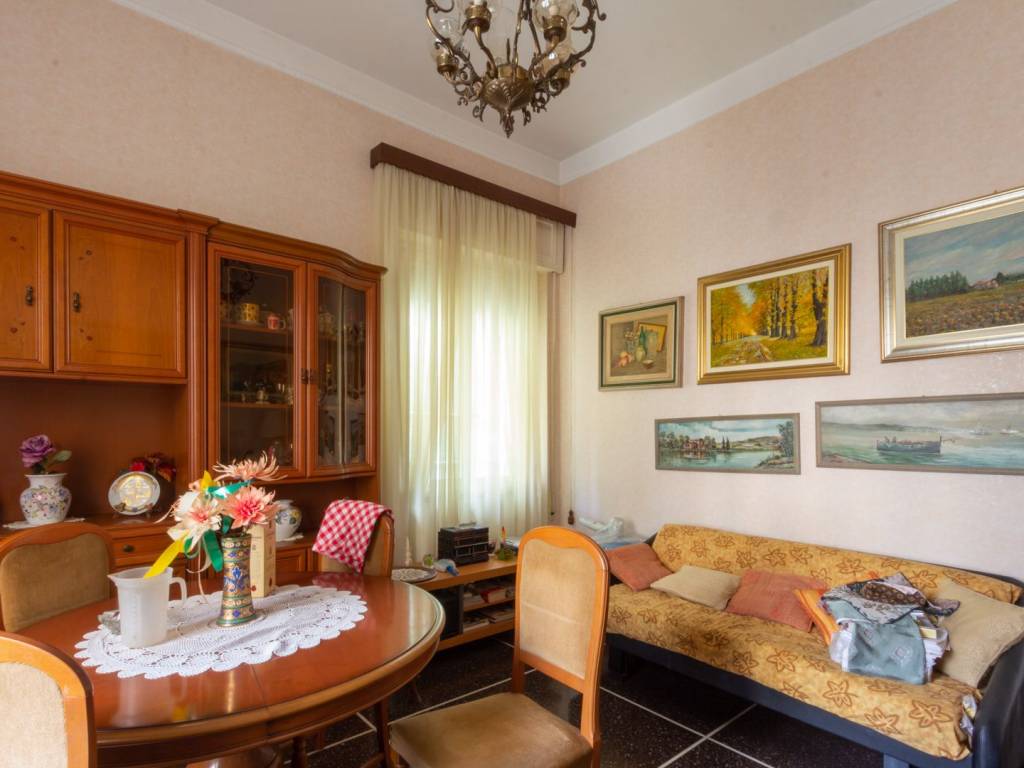 Appartamento a Genova in Via Generale Manfredo Fanti, 3 - Foto 2