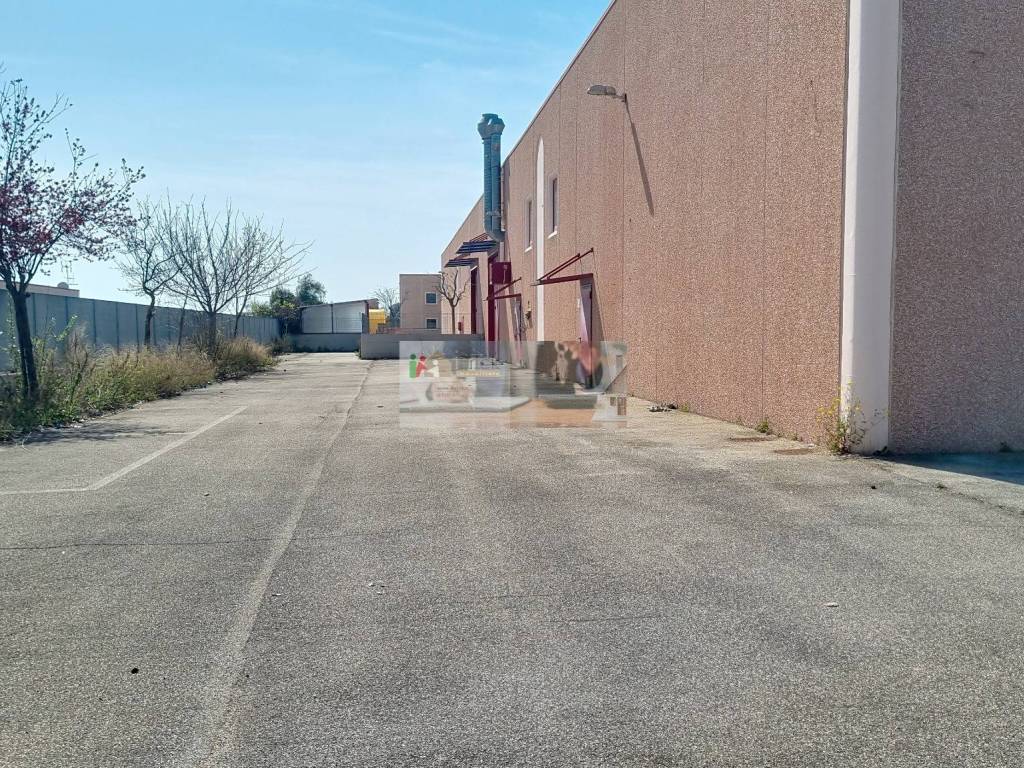 Immobile a Aprilia in Via Vallelata - Foto 3
