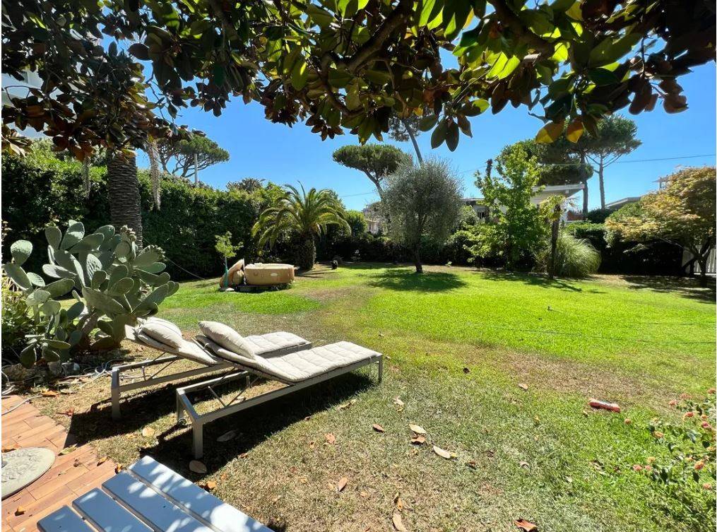 Villa a Pietrasanta in Via Giosuè Carducci, 40 - Foto 5