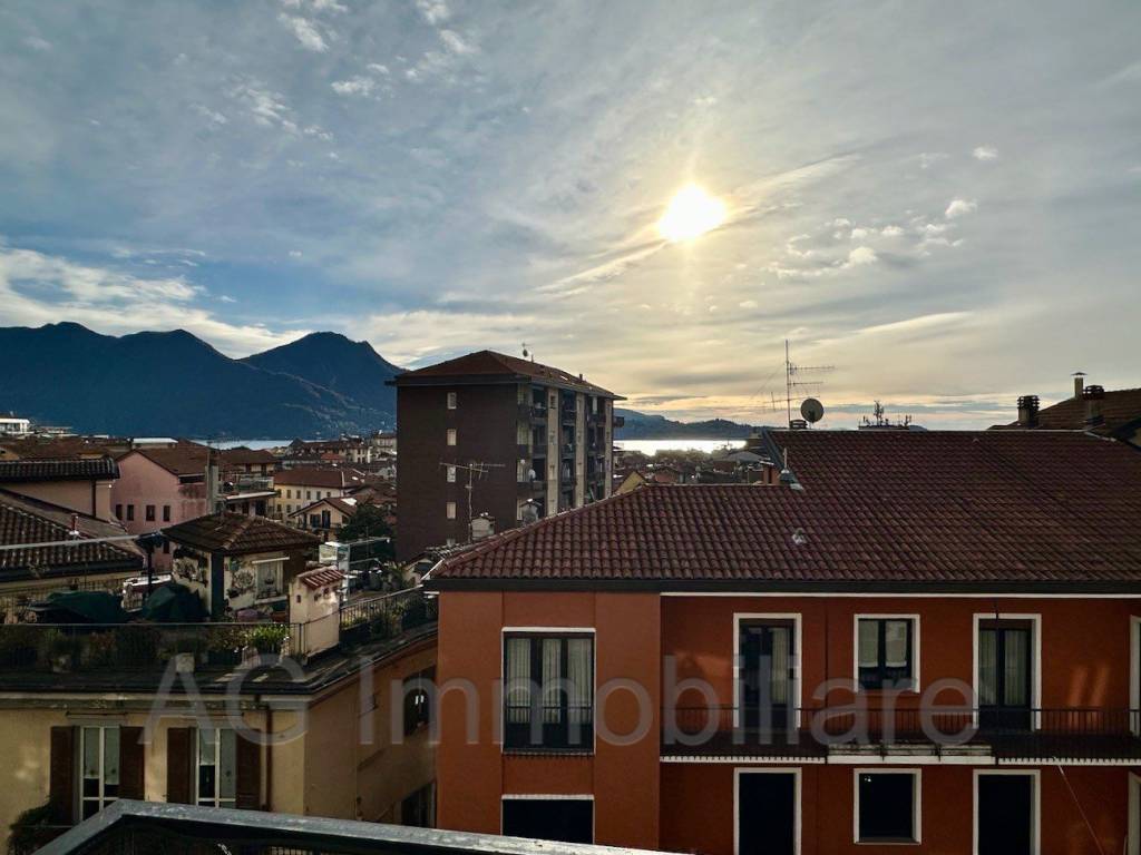 Appartamento a Verbania in Via Camillo Tonazzi - Foto 2