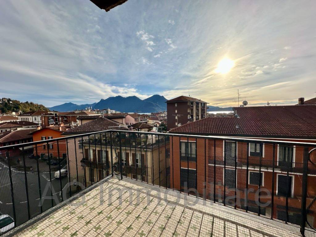 Appartamento a Verbania in Via Camillo Tonazzi - Foto 3