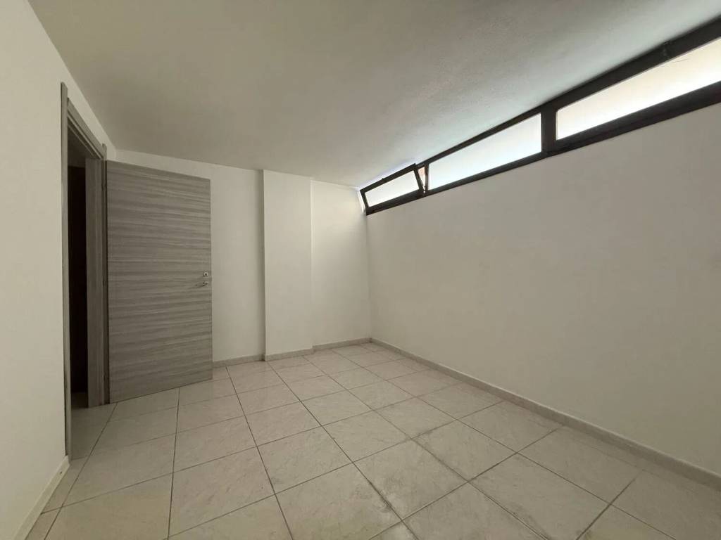 Box / garage a Cagliari in Via Cornalias, 69 - Foto 5
