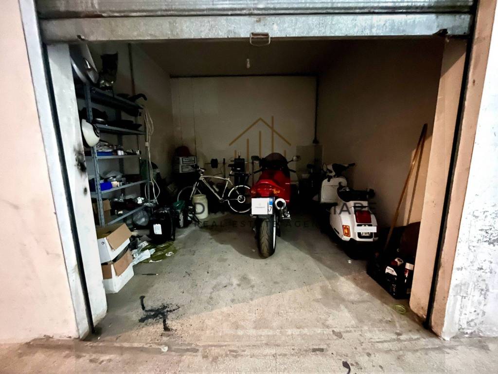 Box / garage a Trani in Via Madre Anna Ventura, 2 - Foto 4