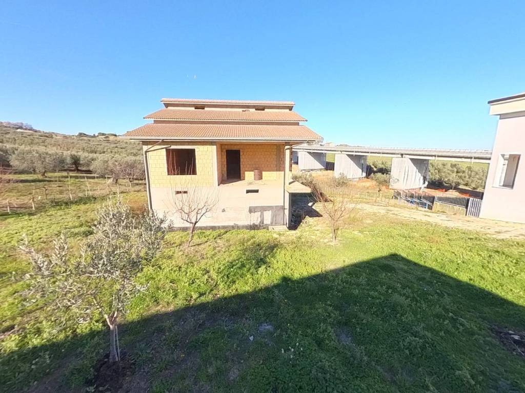 Villa a Vasto in Strada Provinciale Vasto-San Salvo - Foto 2