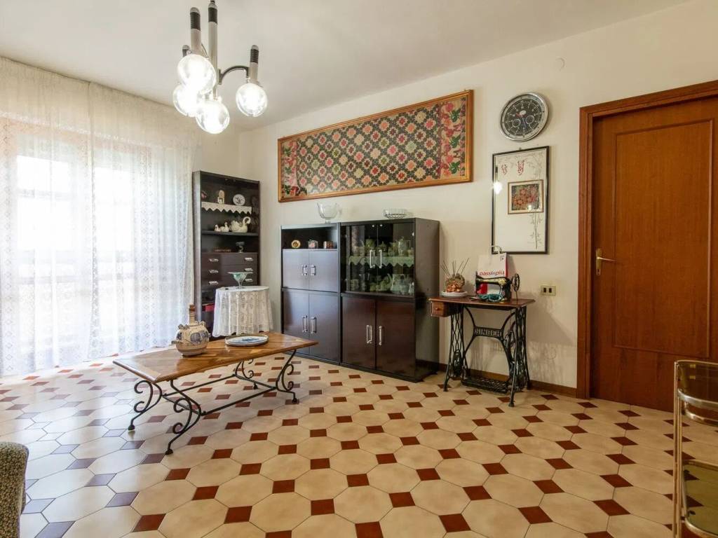 Appartamento a Quartu sant'elena in Via Antonio Stradivari, 15 - Foto 4