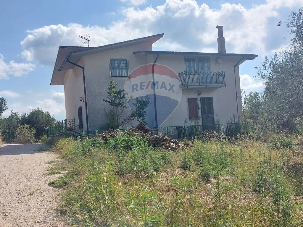 Villa a Ceppaloni - Foto 2