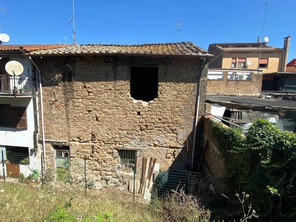 Rustico / casale a Monterosi in Piazzale La Marmora, 1 - Foto 4