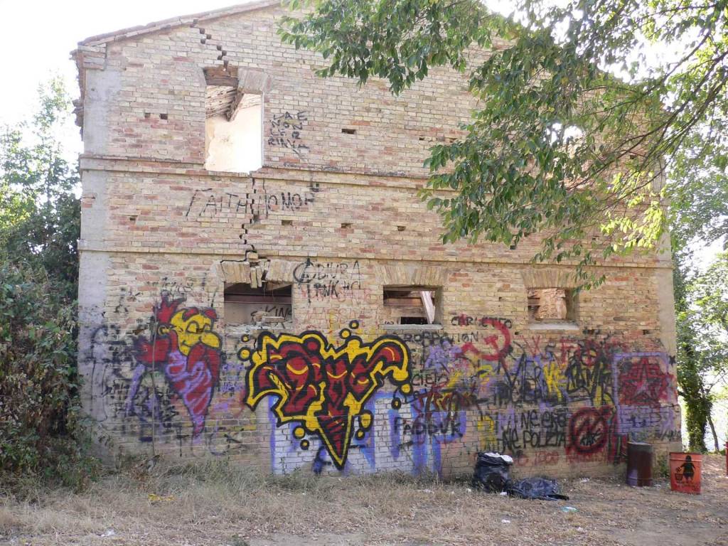 Rustico / casale a Civitanova marche - Foto 2