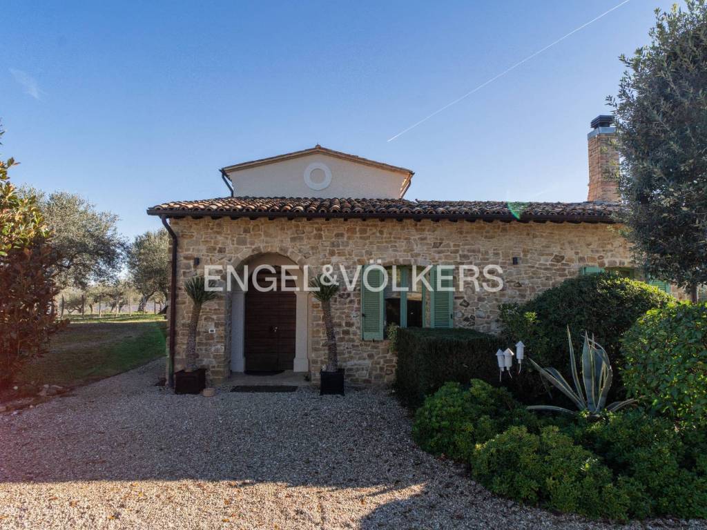 Villa a Civitella casanova in Contrada Mirabello, 46 - Foto 3