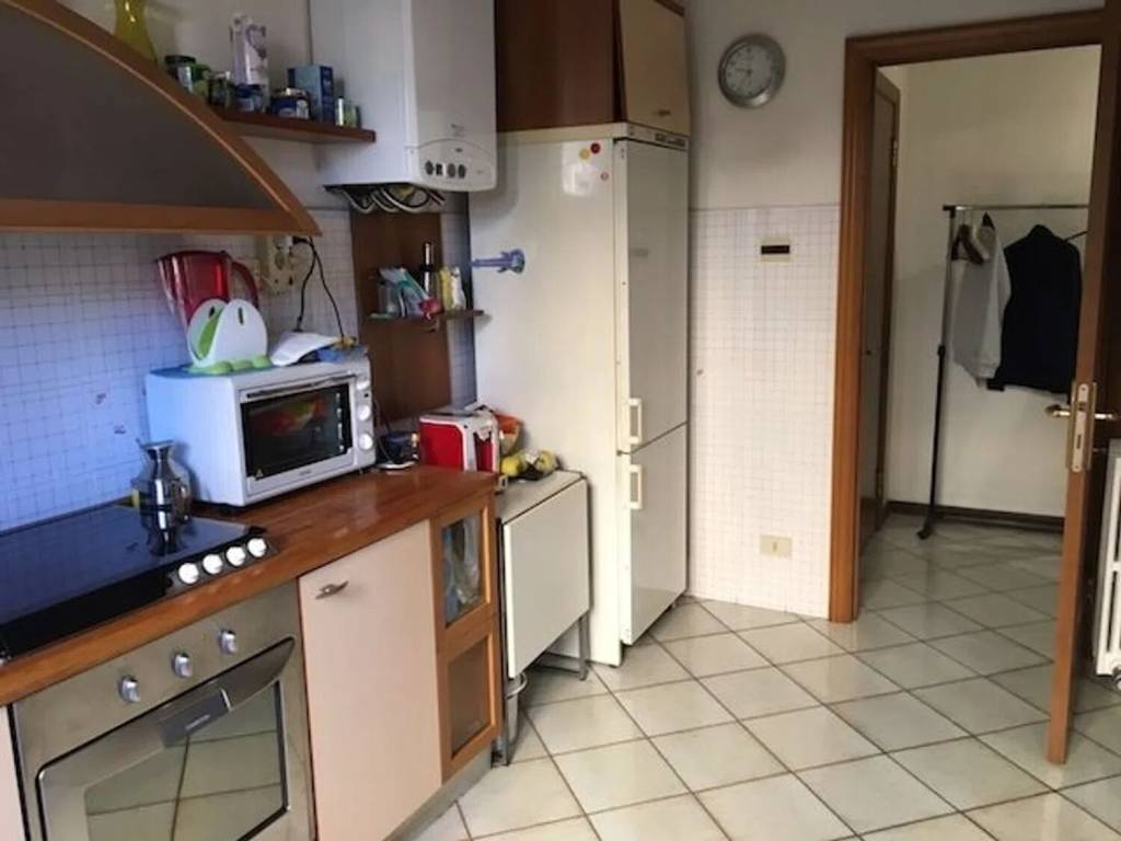 Appartamento a Ancona in Via Oslavia - Foto 2