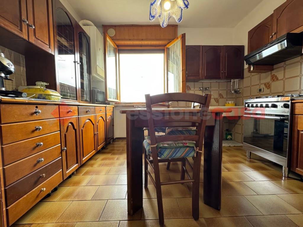 Appartamento a Buttapietra in Via Verona - Foto 4