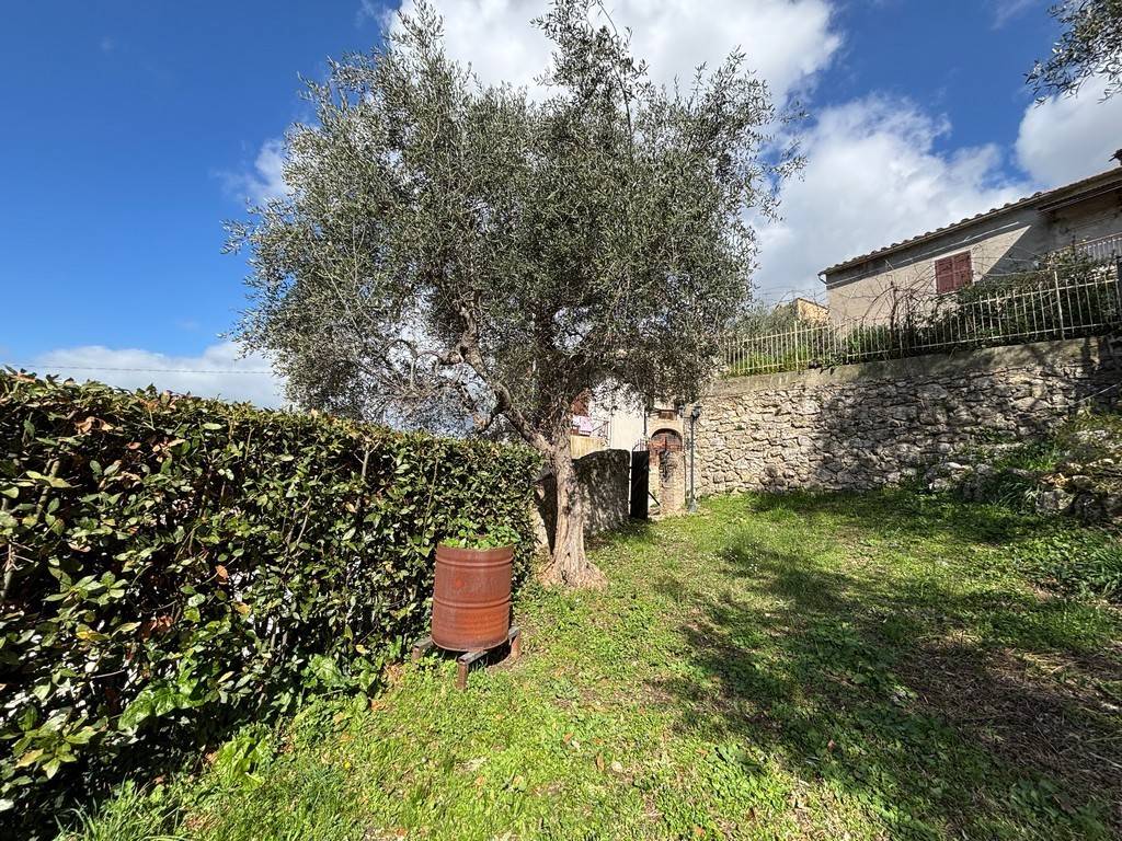 Appartamento a Calvi dell'umbria in Vicolo del Monte - Foto 2