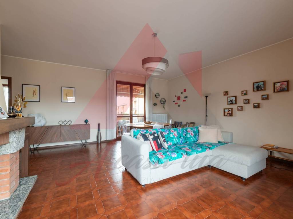 Appartamento a Merate in Via 25 Aprile, 199 - Foto 5
