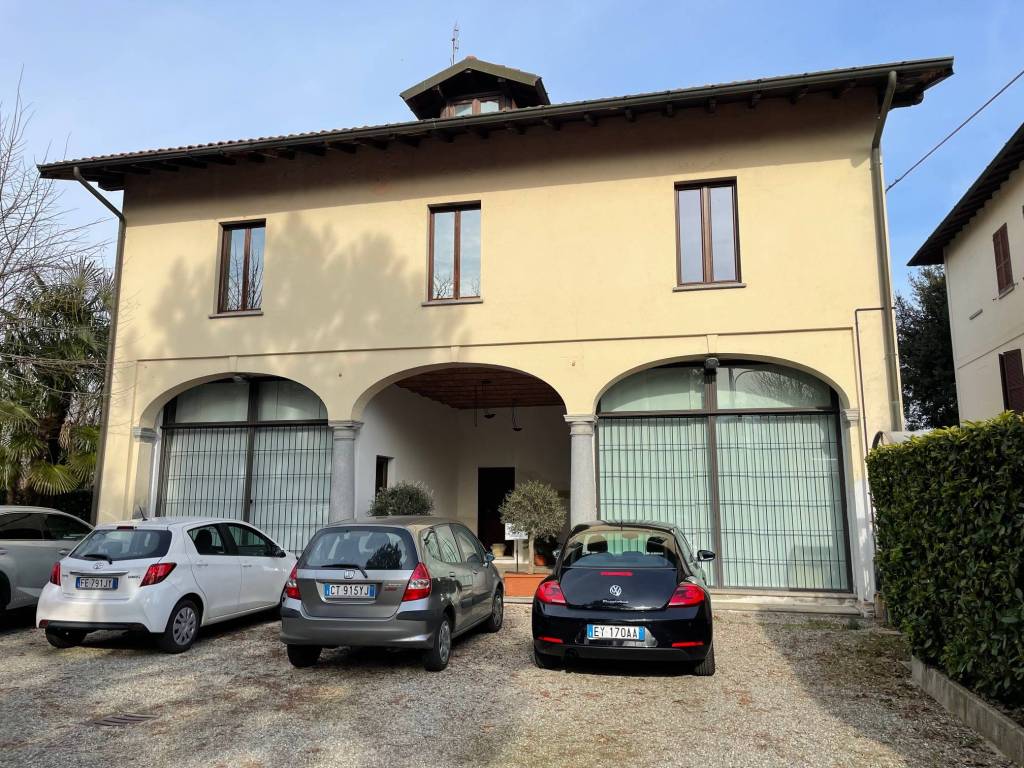 Villa a Cardano al campo in Via del Moncone - Foto 2
