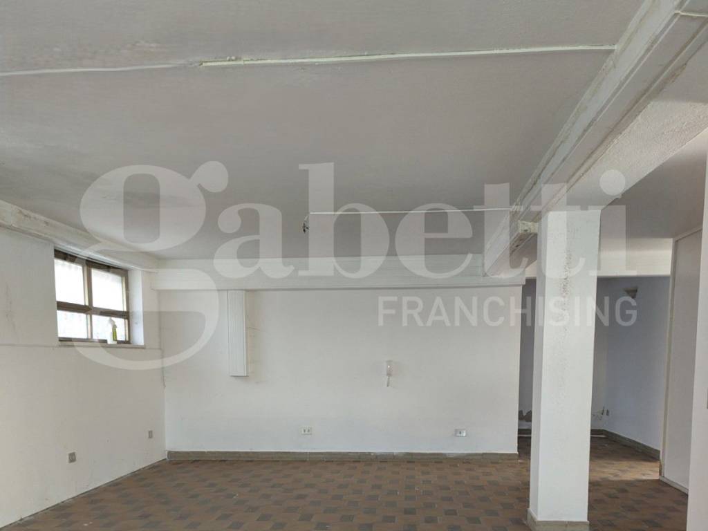 Box / garage a Oristano in VIA SANT'ANTONIO, 23 - Foto 2