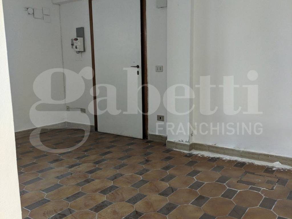 Box / garage a Oristano in VIA SANT'ANTONIO, 23 - Foto 3