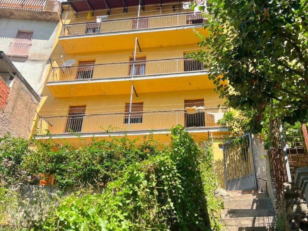Palazzo / stabile a Seui in Via Giuseppe Garibaldi, 1 - Foto 2