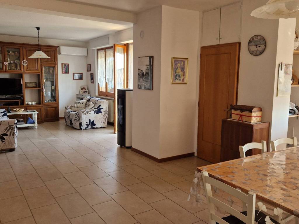 Appartamento a Passignano sul trasimeno in Via della Rondolina, 10 - Foto 3