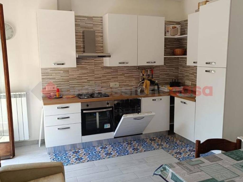 Appartamento a Minturno in VIA CAPOLINO, 11 - Foto 2