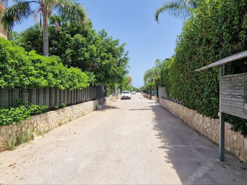 Villa a Carini in Via Geranio, 11 - Foto 4