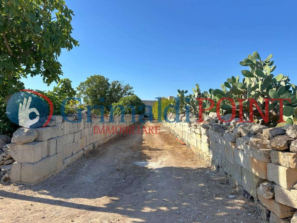 Palazzo / stabile a Maglie in Via Madonna dell'Abbondanza - Foto 4