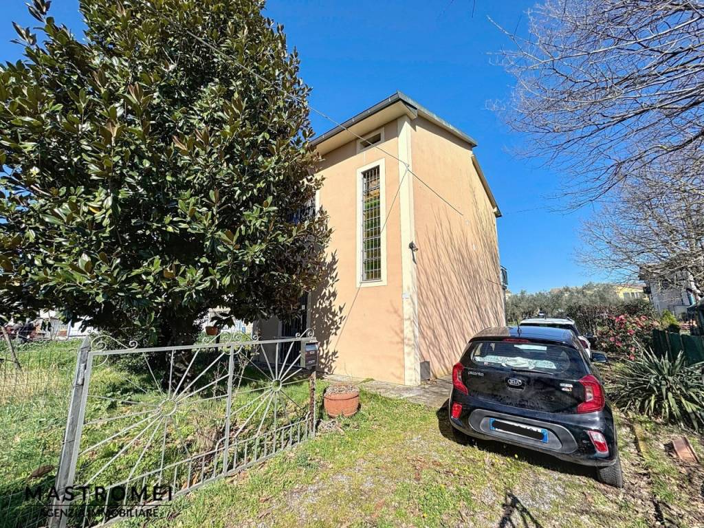 Villa a Porcari in Via Rocchetti ,10 - Foto 2