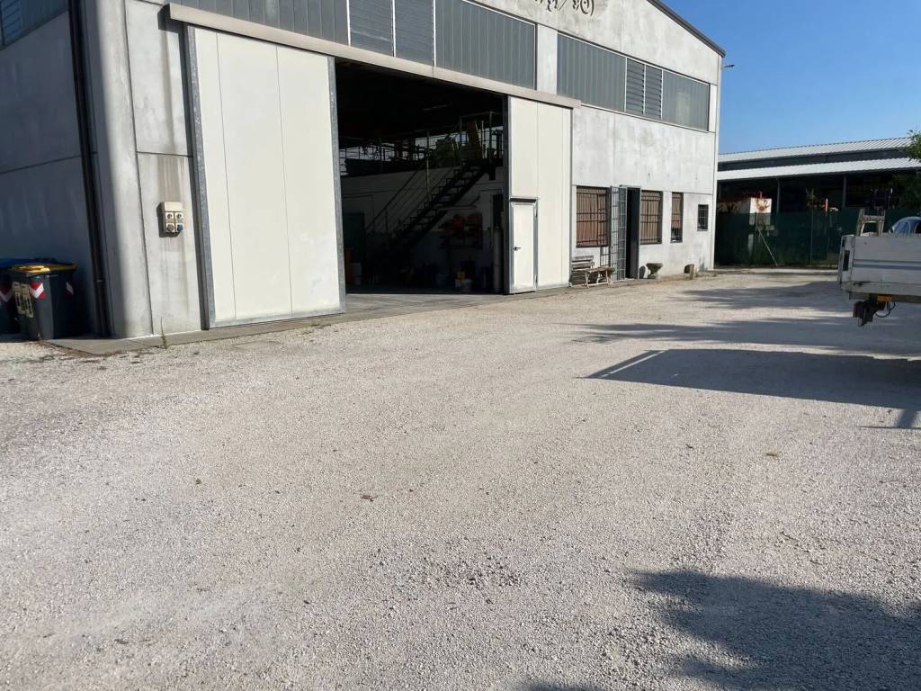 Immobile a Ravenna in Via Della Produzione - Foto 2